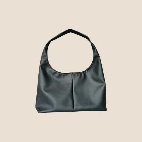 Czarna torebka damska Hobo na ramię do miasta i na co dzień